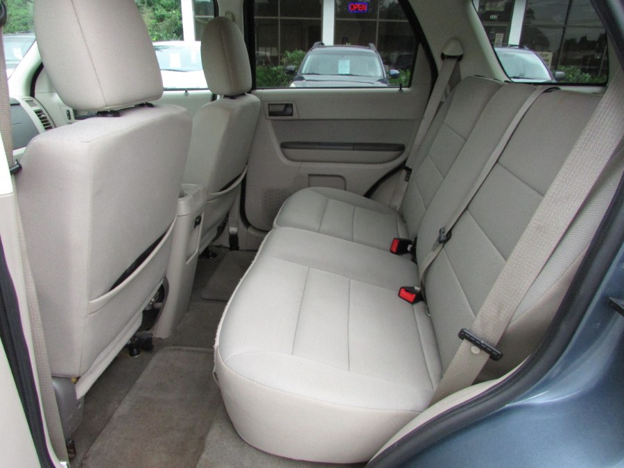 Used Ford Escape 4WD 4dr XLT 2010 | United Auto Sales of E Windsor, Inc. East Windsor, Connecticut Used Ford Escape 4WD 4dr XLT 2010 | United Auto Sales of E Windsor, Inc. East Windsor, Connecticut