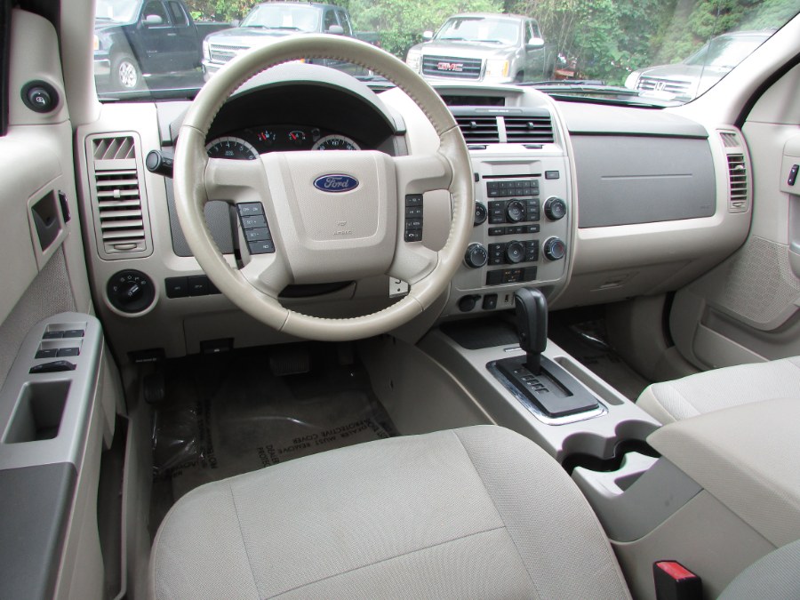 Used Ford Escape 4WD 4dr XLT 2010 | United Auto Sales of E Windsor, Inc. East Windsor, Connecticut Used Ford Escape 4WD 4dr XLT 2010 | United Auto Sales of E Windsor, Inc. East Windsor, Connecticut
