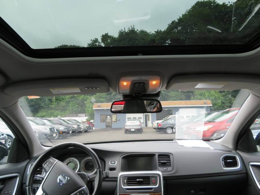 Used Volvo S60 FWD 4dr Sdn T5 w/Moonroof 2012 | Auto Match LLC. Waterbury, Connecticut Used Volvo S60 FWD 4dr Sdn T5 w/Moonroof 2012 | Auto Match LLC. Waterbury, Connecticut