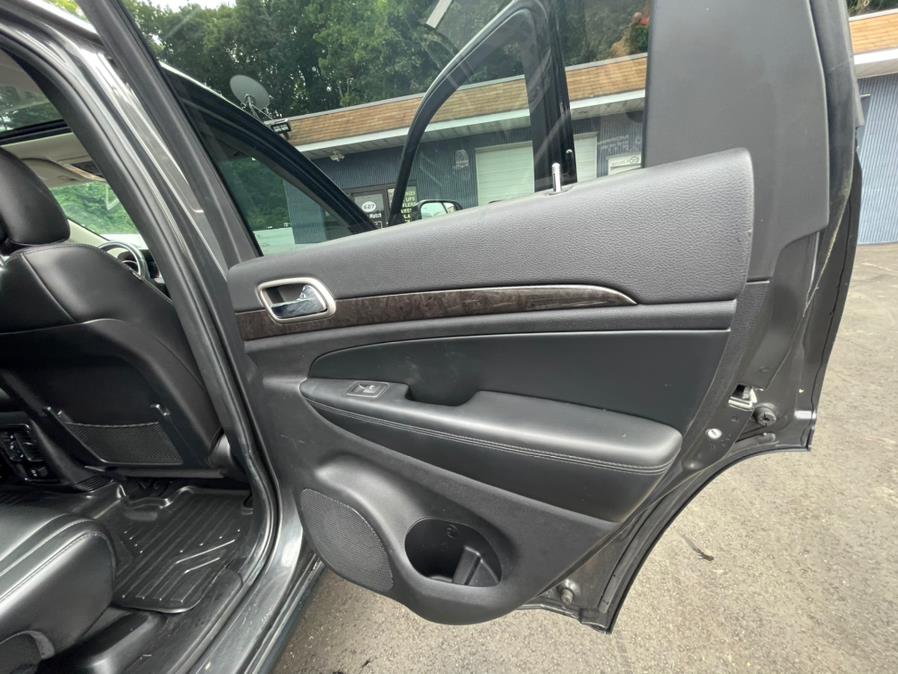 Used Jeep Grand Cherokee 4WD 4dr Laredo 2011 | Auto Match LLC. Waterbury, Connecticut Used Jeep Grand Cherokee 4WD 4dr Laredo 2011 | Auto Match LLC. Waterbury, Connecticut