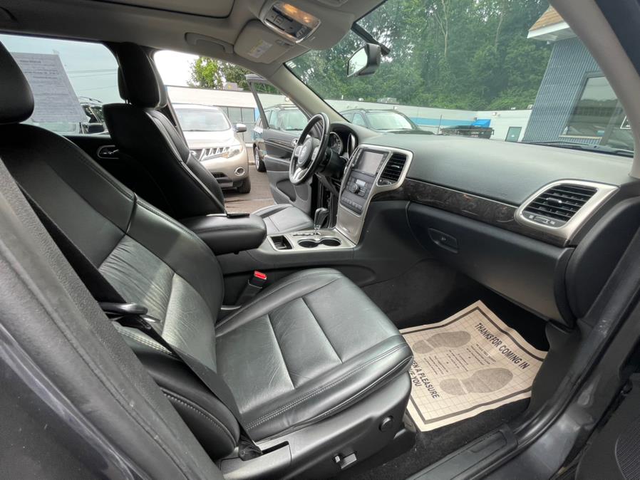 Used Jeep Grand Cherokee 4WD 4dr Laredo 2011 | Auto Match LLC. Waterbury, Connecticut Used Jeep Grand Cherokee 4WD 4dr Laredo 2011 | Auto Match LLC. Waterbury, Connecticut