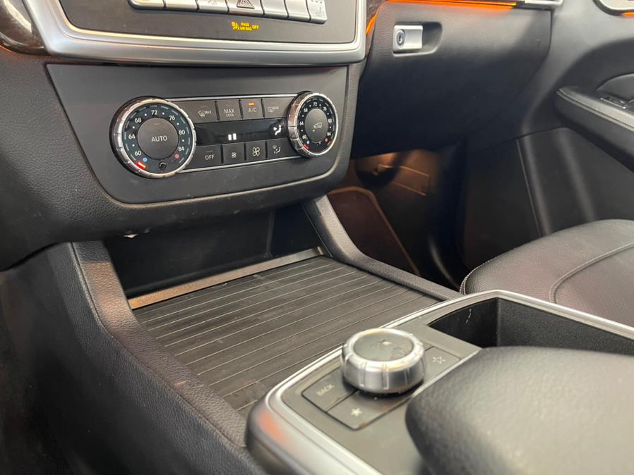 Used Mercedes-Benz M-Class RWD 4dr ML 350 2013 | 5 Towns Drive. Inwood, New York Used Mercedes-Benz M-Class RWD 4dr ML 350 2013 | 5 Towns Drive. Inwood, New York