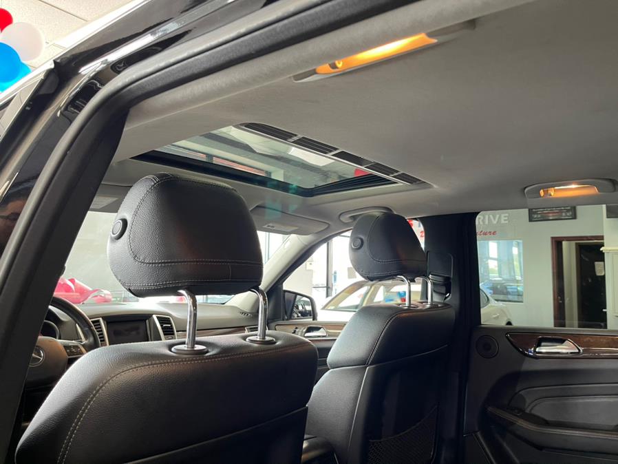 Used Mercedes-Benz M-Class RWD 4dr ML 350 2013 | 5 Towns Drive. Inwood, New York Used Mercedes-Benz M-Class RWD 4dr ML 350 2013 | 5 Towns Drive. Inwood, New York