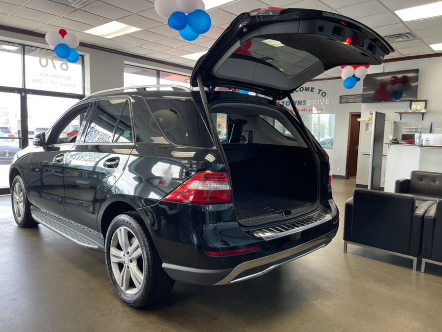 Used Mercedes-Benz M-Class RWD 4dr ML 350 2013 | 5 Towns Drive. Inwood, New York Used Mercedes-Benz M-Class RWD 4dr ML 350 2013 | 5 Towns Drive. Inwood, New York