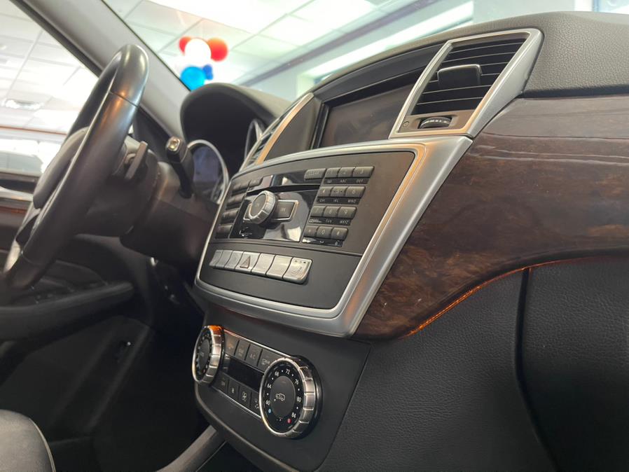 Used Mercedes-Benz M-Class RWD 4dr ML 350 2013 | 5 Towns Drive. Inwood, New York Used Mercedes-Benz M-Class RWD 4dr ML 350 2013 | 5 Towns Drive. Inwood, New York