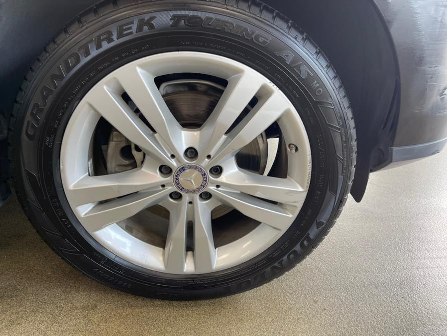 Used Mercedes-Benz M-Class RWD 4dr ML 350 2013 | 5 Towns Drive. Inwood, New York Used Mercedes-Benz M-Class RWD 4dr ML 350 2013 | 5 Towns Drive. Inwood, New York