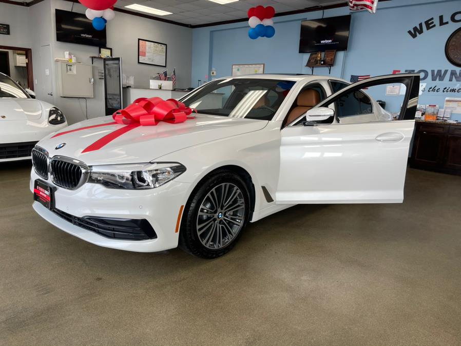 Used BMW 5 Series/ S-LINE 530i Sedan 2019 | 5 Towns Drive. Inwood, New York Used BMW 5 Series/ S-LINE 530i Sedan 2019 | 5 Towns Drive. Inwood, New York