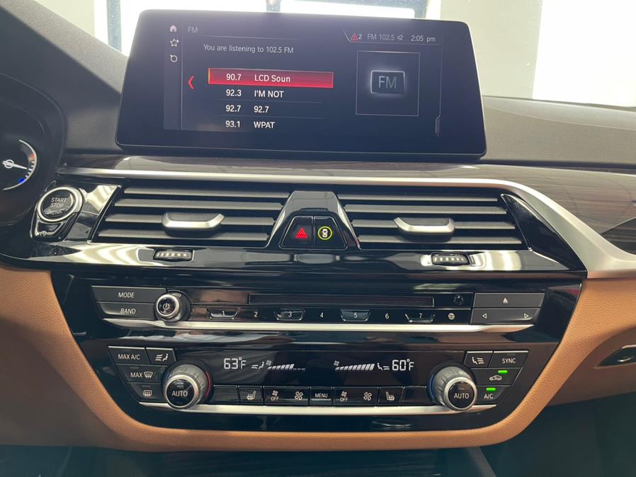 Used BMW 5 Series/ S-LINE 530i Sedan 2019 | 5 Towns Drive. Inwood, New York Used BMW 5 Series/ S-LINE 530i Sedan 2019 | 5 Towns Drive. Inwood, New York