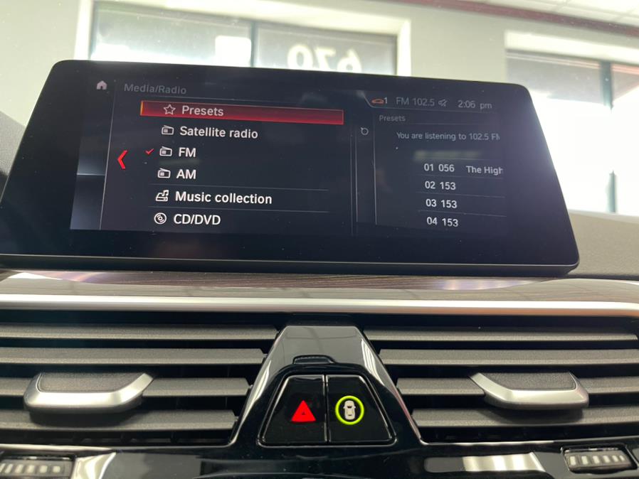 Used BMW 5 Series/ S-LINE 530i Sedan 2019 | 5 Towns Drive. Inwood, New York Used BMW 5 Series/ S-LINE 530i Sedan 2019 | 5 Towns Drive. Inwood, New York