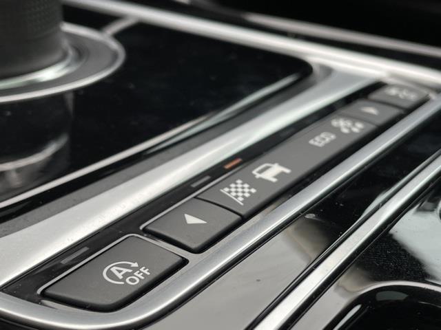 Used Jaguar Xe 25t Premium 2018 | Blasius Federal Road. Brookfield, Connecticut Used Jaguar Xe 25t Premium 2018 | Blasius Federal Road. Brookfield, Connecticut