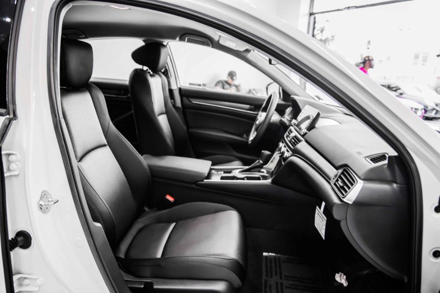 Used Honda Accord Sedan LX 1.5T CVT 2020 | 26 Motors Corp. Bronx, New York Used Honda Accord Sedan LX 1.5T CVT 2020 | 26 Motors Corp. Bronx, New York