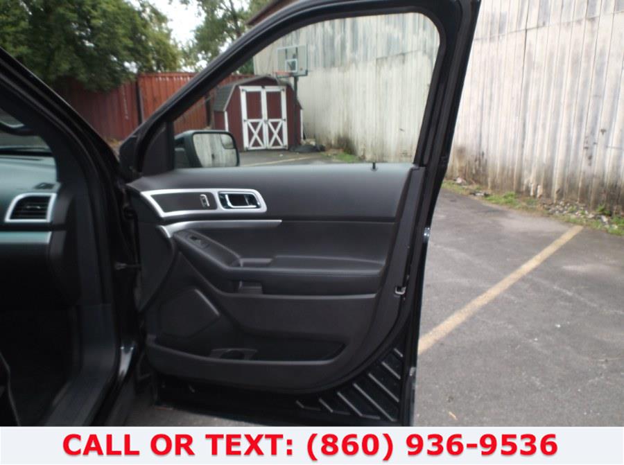 Used Ford Explorer 4WD 4dr XLT 2011 | Lee Motors Sales Inc. Hartford, Connecticut Used Ford Explorer 4WD 4dr XLT 2011 | Lee Motors Sales Inc. Hartford, Connecticut