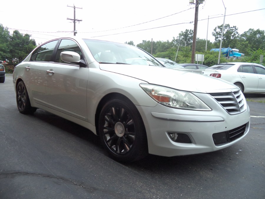 Used Hyundai Genesis 4dr Sdn 3.8L V6 2010 | Riverside Motorcars, LLC. Naugatuck, Connecticut Used Hyundai Genesis 4dr Sdn 3.8L V6 2010 | Riverside Motorcars, LLC. Naugatuck, Connecticut