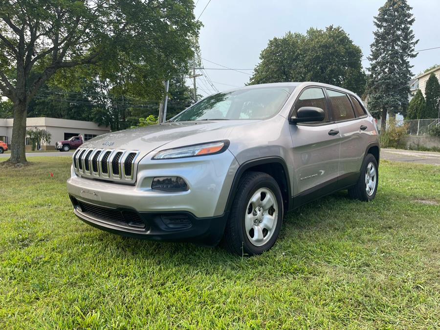 2014 Jeep Cherokee 4WD 4dr Sport, available for sale in Danbury, Connecticut | Safe Used Auto Sales LLC. Danbury, Connecticut