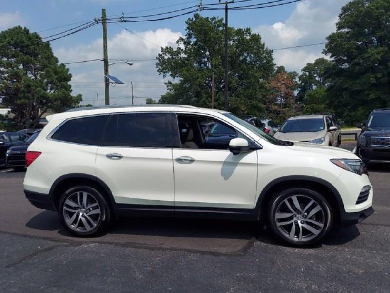 Used Honda Pilot Touring 2017 | Car Revolution. Maple Shade, New Jersey Used Honda Pilot Touring 2017 | Car Revolution. Maple Shade, New Jersey
