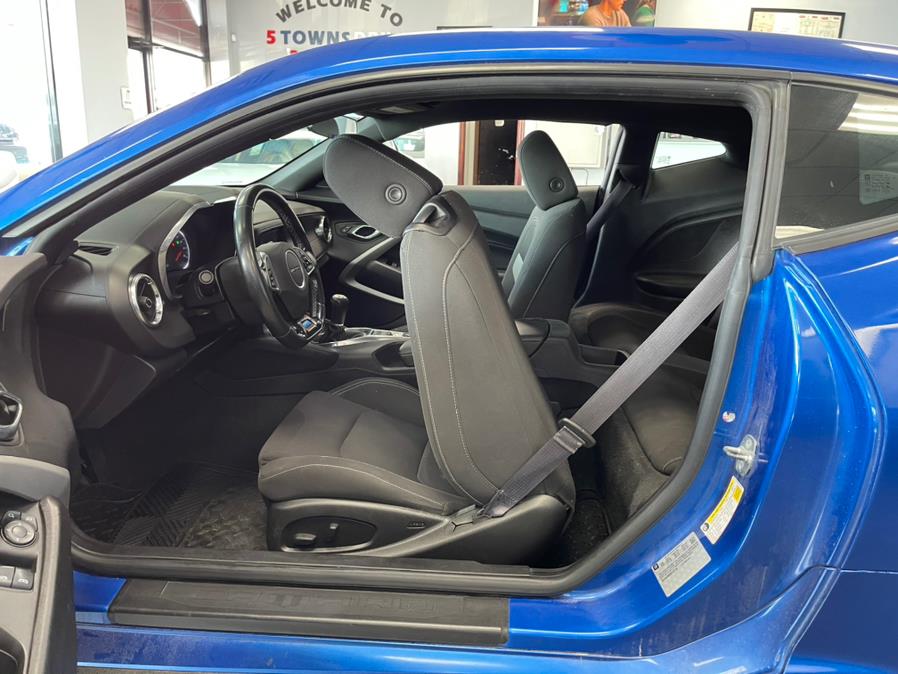 Used Chevrolet Camaro 2dr Cpe 1LT 2016 | 5 Towns Drive. Inwood, New York Used Chevrolet Camaro 2dr Cpe 1LT 2016 | 5 Towns Drive. Inwood, New York