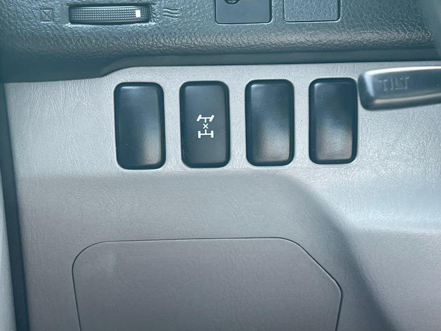 Used Toyota 4Runner 4dr SR5 Sport V6 Auto 4WD 2006 | Supreme Automotive. New Britain, Connecticut Used Toyota 4Runner 4dr SR5 Sport V6 Auto 4WD 2006 | Supreme Automotive. New Britain, Connecticut
