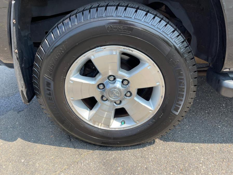 Used Toyota 4Runner 4dr SR5 Sport V6 Auto 4WD 2006 | Supreme Automotive. New Britain, Connecticut Used Toyota 4Runner 4dr SR5 Sport V6 Auto 4WD 2006 | Supreme Automotive. New Britain, Connecticut