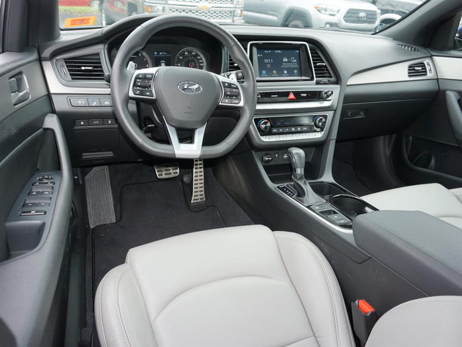 Used Hyundai Sonata Sport 2018 | Autouse. Andover, Massachusetts Used Hyundai Sonata Sport 2018 | Autouse. Andover, Massachusetts
