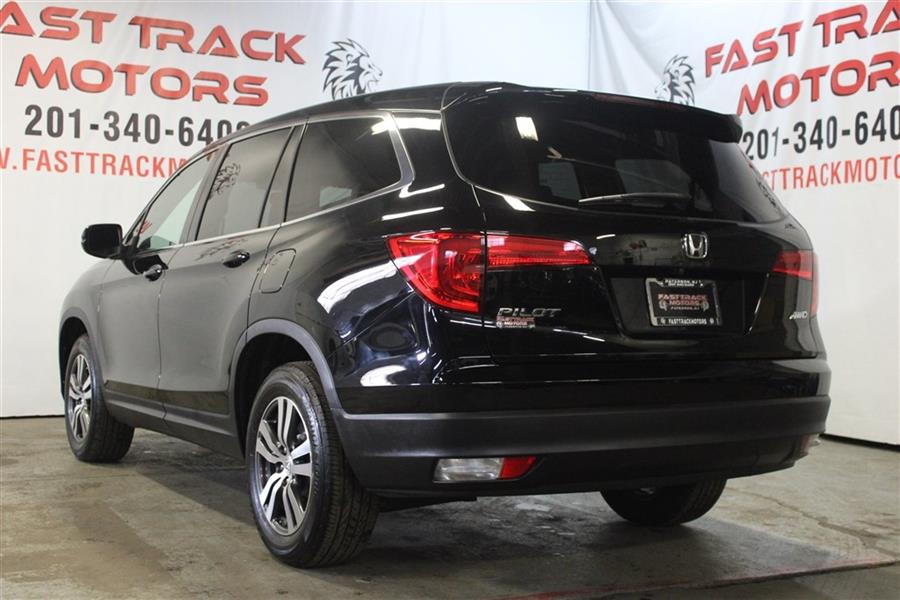 Used Honda Pilot EXL 2017 | Fast Track Motors. Paterson, New Jersey Used Honda Pilot EXL 2017 | Fast Track Motors. Paterson, New Jersey