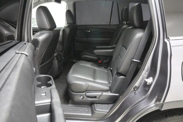 Used Honda Pilot Elite AWD w/ Navi, RES & rearCam 2019 | Car Revolution. Maple Shade, New Jersey Used Honda Pilot Elite AWD w/ Navi, RES & rearCam 2019 | Car Revolution. Maple Shade, New Jersey