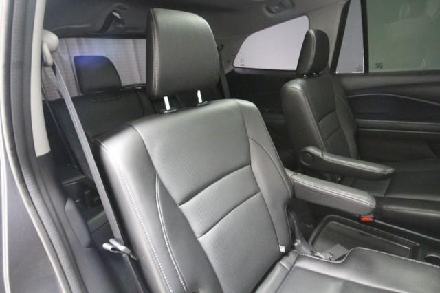 Used Honda Pilot Elite AWD w/ Navi, RES & rearCam 2019 | Car Revolution. Maple Shade, New Jersey Used Honda Pilot Elite AWD w/ Navi, RES & rearCam 2019 | Car Revolution. Maple Shade, New Jersey