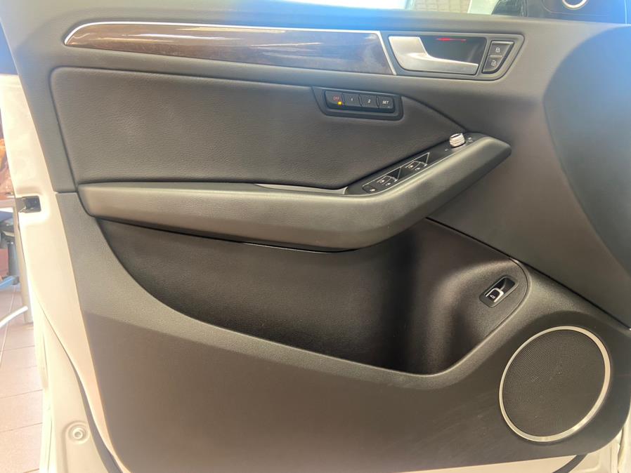 2016 Audi Q5 quattro 4dr 2.0T Premium Plus, available for sale in Massapequa Park, New York | Power Motors East. Massapequa Park, New York 2016 Audi Q5 quattro 4dr 2.0T Premium Plus, available for sale in Massapequa Park, New York | Power Motors East. Massapequa Park, New York