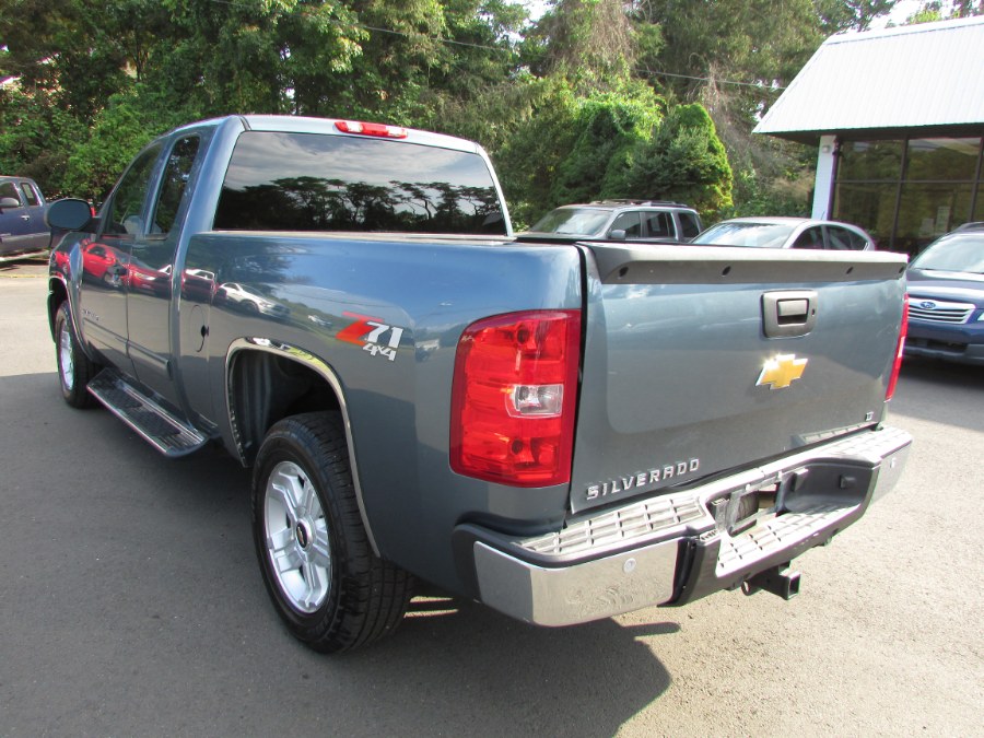 2013 Chevrolet Silverado 1500 4WD Ext Cab 143.5" LT, available for sale in East Windsor, Connecticut | United Auto Sales of E Windsor, Inc. East Windsor, Connecticut 2013 Chevrolet Silverado 1500 4WD Ext Cab 143.5" LT, available for sale in East Windsor, Connecticut | United Auto Sales of E Windsor, Inc. East Windsor, Connecticut