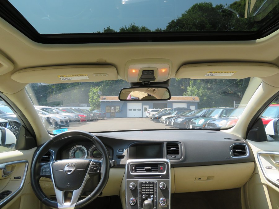 Used Volvo S60 FWD 4dr Sdn T5 w/Moonroof 2012 | Auto Match LLC. Waterbury, Connecticut Used Volvo S60 FWD 4dr Sdn T5 w/Moonroof 2012 | Auto Match LLC. Waterbury, Connecticut