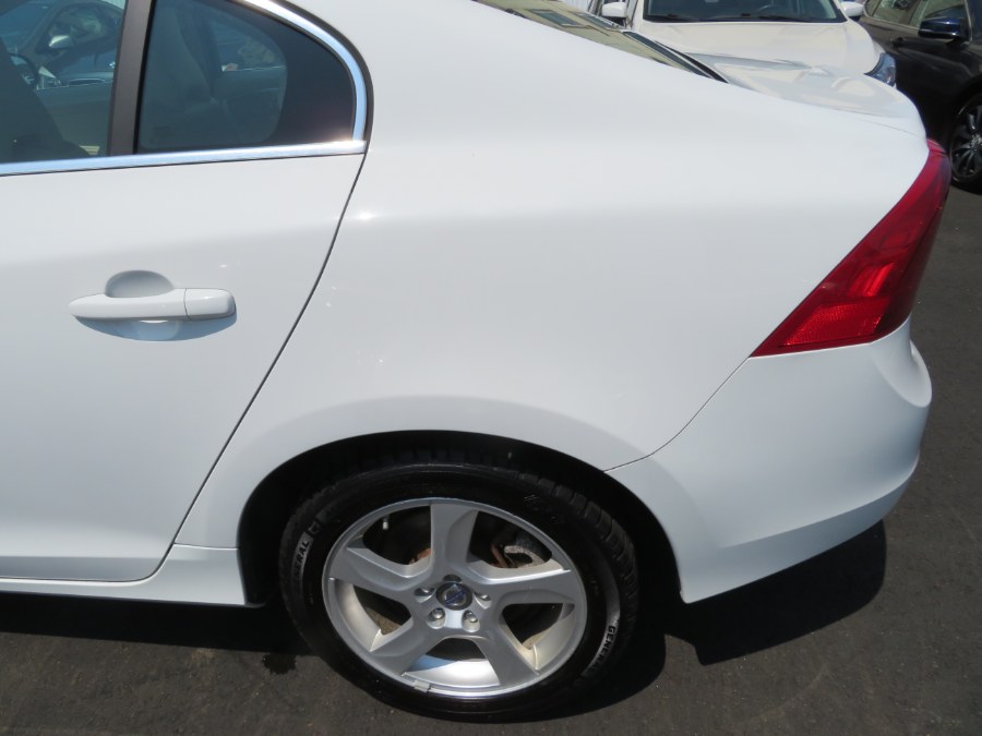 Used Volvo S60 FWD 4dr Sdn T5 w/Moonroof 2012 | Auto Match LLC. Waterbury, Connecticut Used Volvo S60 FWD 4dr Sdn T5 w/Moonroof 2012 | Auto Match LLC. Waterbury, Connecticut