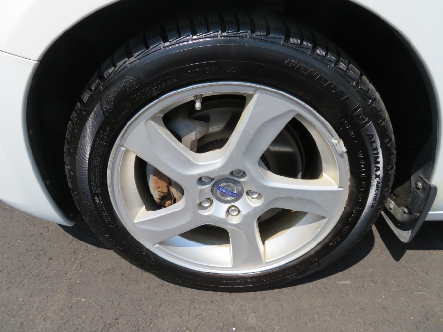 Used Volvo S60 FWD 4dr Sdn T5 w/Moonroof 2012 | Auto Match LLC. Waterbury, Connecticut Used Volvo S60 FWD 4dr Sdn T5 w/Moonroof 2012 | Auto Match LLC. Waterbury, Connecticut
