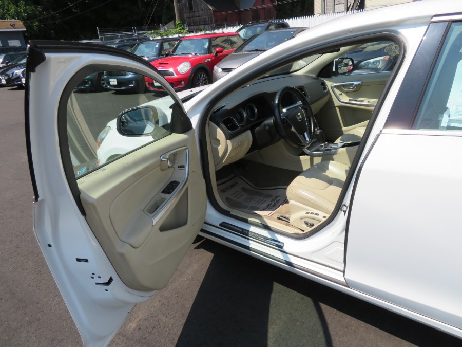 Used Volvo S60 FWD 4dr Sdn T5 w/Moonroof 2012 | Auto Match LLC. Waterbury, Connecticut Used Volvo S60 FWD 4dr Sdn T5 w/Moonroof 2012 | Auto Match LLC. Waterbury, Connecticut