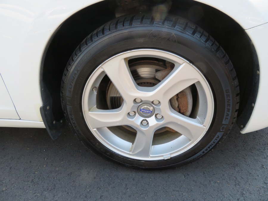 Used Volvo S60 FWD 4dr Sdn T5 w/Moonroof 2012 | Auto Match LLC. Waterbury, Connecticut Used Volvo S60 FWD 4dr Sdn T5 w/Moonroof 2012 | Auto Match LLC. Waterbury, Connecticut