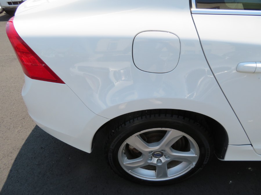 Used Volvo S60 FWD 4dr Sdn T5 w/Moonroof 2012 | Auto Match LLC. Waterbury, Connecticut Used Volvo S60 FWD 4dr Sdn T5 w/Moonroof 2012 | Auto Match LLC. Waterbury, Connecticut