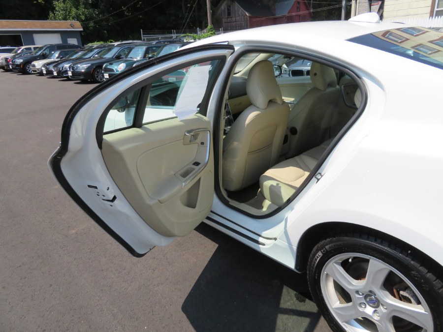 Used Volvo S60 FWD 4dr Sdn T5 w/Moonroof 2012 | Auto Match LLC. Waterbury, Connecticut Used Volvo S60 FWD 4dr Sdn T5 w/Moonroof 2012 | Auto Match LLC. Waterbury, Connecticut
