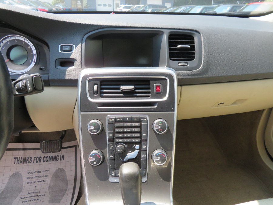 Used Volvo S60 FWD 4dr Sdn T5 w/Moonroof 2012 | Auto Match LLC. Waterbury, Connecticut Used Volvo S60 FWD 4dr Sdn T5 w/Moonroof 2012 | Auto Match LLC. Waterbury, Connecticut