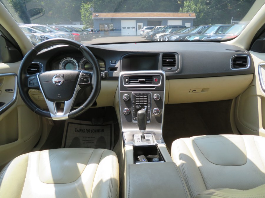 Used Volvo S60 FWD 4dr Sdn T5 w/Moonroof 2012 | Auto Match LLC. Waterbury, Connecticut Used Volvo S60 FWD 4dr Sdn T5 w/Moonroof 2012 | Auto Match LLC. Waterbury, Connecticut