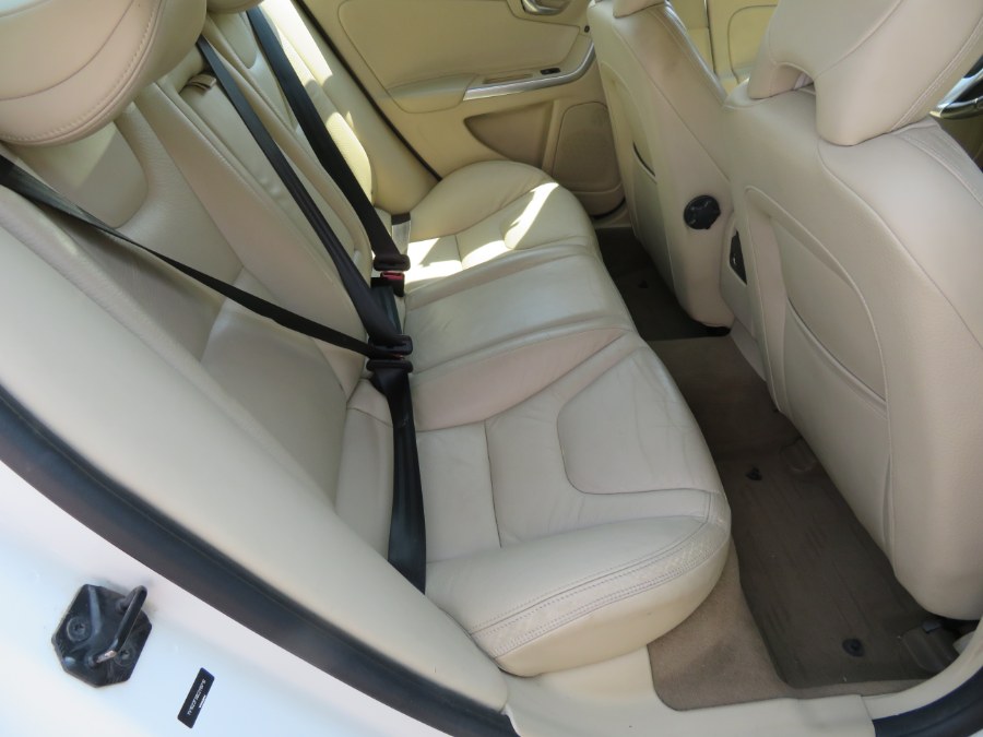 Used Volvo S60 FWD 4dr Sdn T5 w/Moonroof 2012 | Auto Match LLC. Waterbury, Connecticut Used Volvo S60 FWD 4dr Sdn T5 w/Moonroof 2012 | Auto Match LLC. Waterbury, Connecticut