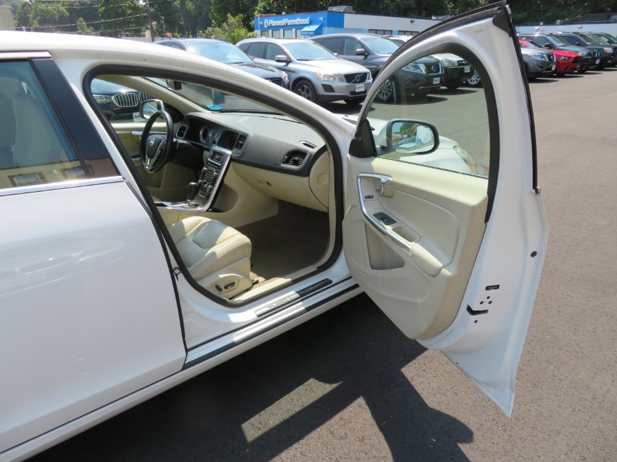 Used Volvo S60 FWD 4dr Sdn T5 w/Moonroof 2012 | Auto Match LLC. Waterbury, Connecticut Used Volvo S60 FWD 4dr Sdn T5 w/Moonroof 2012 | Auto Match LLC. Waterbury, Connecticut