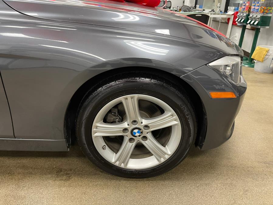 2015 BMW 3 Series 4dr Sdn 320i RWD, available for sale in Inwood, New York | 5 Towns Drive. Inwood, New York 2015 BMW 3 Series 4dr Sdn 320i RWD, available for sale in Inwood, New York | 5 Towns Drive. Inwood, New York