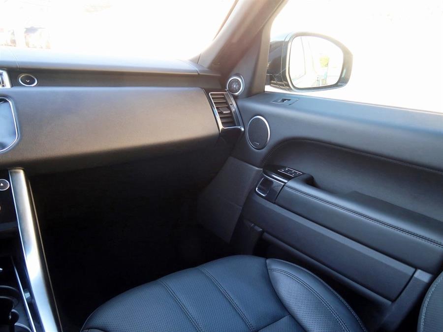 Used Land Rover Range Rover Sport 3.0L V6 Supercharged SE 2017 | Auto Expo Ent Inc.. Great Neck, New York Used Land Rover Range Rover Sport 3.0L V6 Supercharged SE 2017 | Auto Expo Ent Inc.. Great Neck, New York