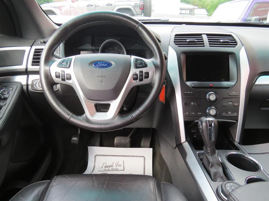 Used Ford Explorer XLT AWD 4dr SUV 2015 | Lake City Exports Inc. Auburn, Maine Used Ford Explorer XLT AWD 4dr SUV 2015 | Lake City Exports Inc. Auburn, Maine