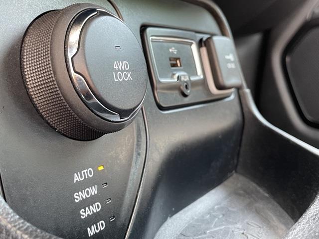 Used Jeep Renegade Altitude 2017 | Blasius Federal Road. Brookfield, Connecticut Used Jeep Renegade Altitude 2017 | Blasius Federal Road. Brookfield, Connecticut