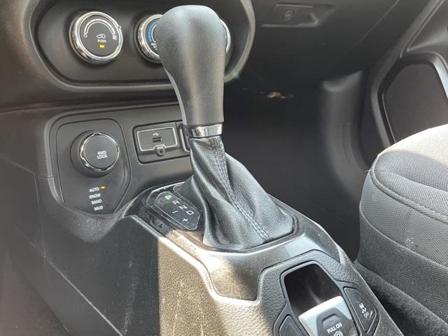 Used Jeep Renegade Altitude 2017 | Blasius Federal Road. Brookfield, Connecticut Used Jeep Renegade Altitude 2017 | Blasius Federal Road. Brookfield, Connecticut