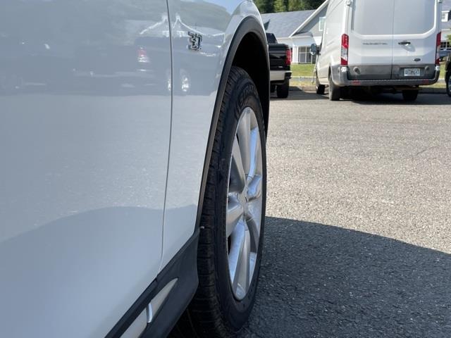 Used Infiniti Qx50 Base 2017 | Blasius Federal Road. Brookfield, Connecticut Used Infiniti Qx50 Base 2017 | Blasius Federal Road. Brookfield, Connecticut