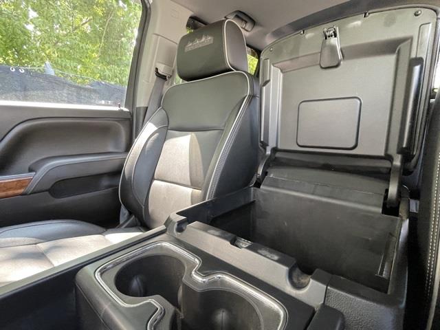 Used Chevrolet Silverado 2500hd High Country 2017 | Blasius Federal Road. Brookfield, Connecticut Used Chevrolet Silverado 2500hd High Country 2017 | Blasius Federal Road. Brookfield, Connecticut