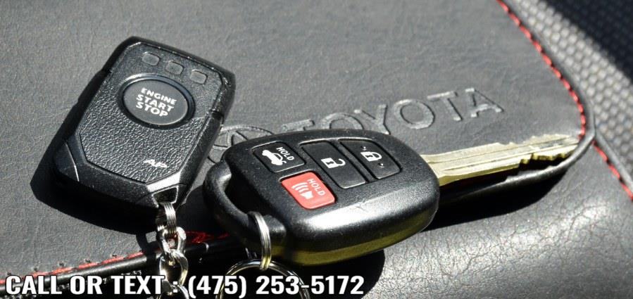 Used Toyota Corolla SE CVT 2019 | Highline Car Connection. Waterbury, Connecticut Used Toyota Corolla SE CVT 2019 | Highline Car Connection. Waterbury, Connecticut