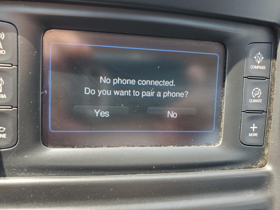 Used Chrysler 200 4dr Sdn Limited FWD 2015 | SGM Auto Sales. West Babylon, New York Used Chrysler 200 4dr Sdn Limited FWD 2015 | SGM Auto Sales. West Babylon, New York