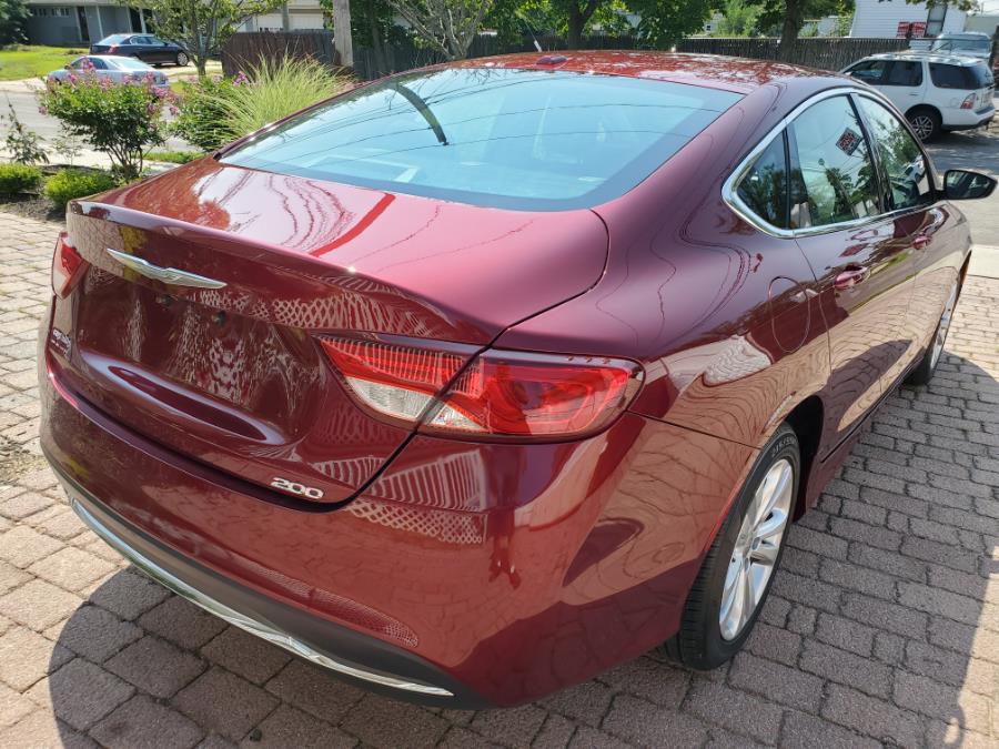 Used Chrysler 200 4dr Sdn Limited FWD 2015 | SGM Auto Sales. West Babylon, New York Used Chrysler 200 4dr Sdn Limited FWD 2015 | SGM Auto Sales. West Babylon, New York