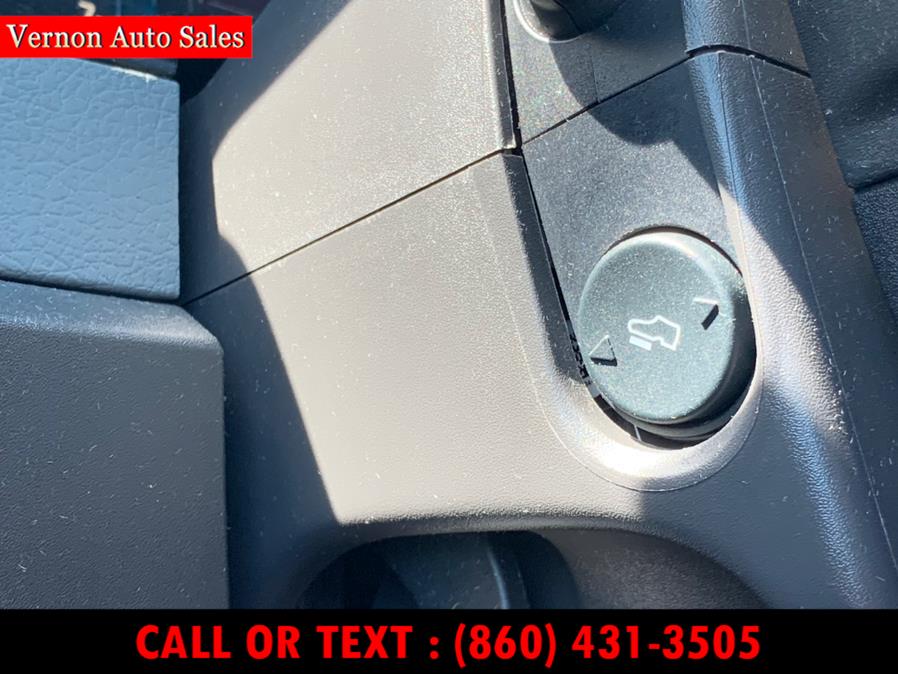 2014 Ford F-150 4WD SuperCrew 145" XLT, available for sale in Manchester, Connecticut | Vernon Auto Sale & Service. Manchester, Connecticut 2014 Ford F-150 4WD SuperCrew 145" XLT, available for sale in Manchester, Connecticut | Vernon Auto Sale & Service. Manchester, Connecticut